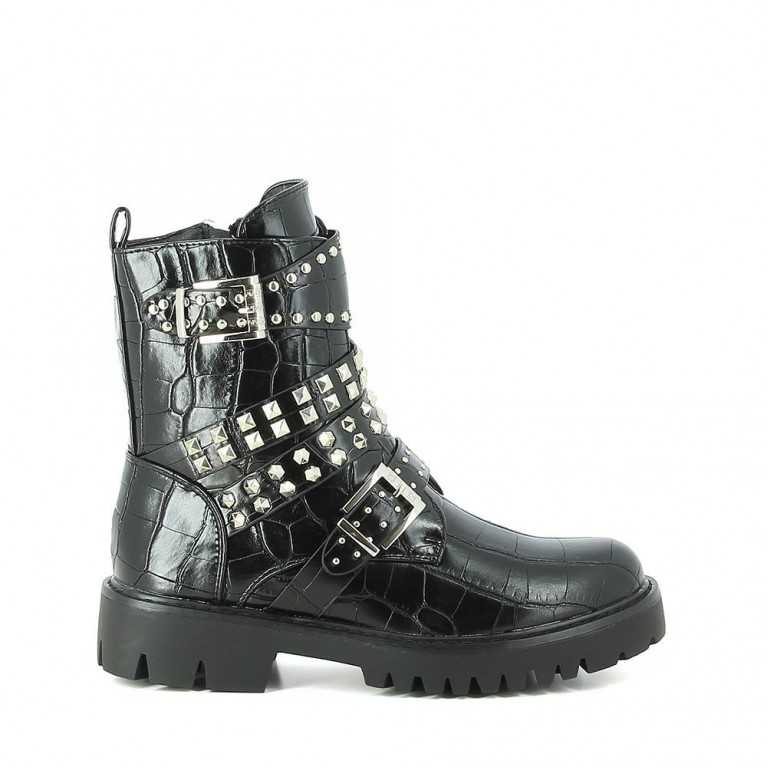 bottines lanieres cloutees