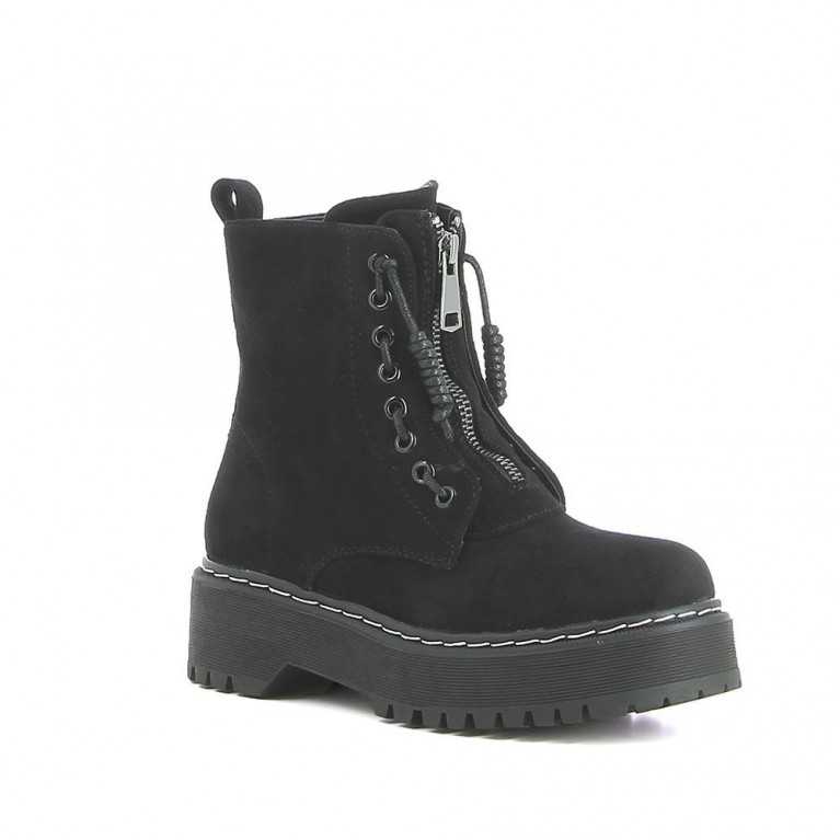 bottine avec lacet devant